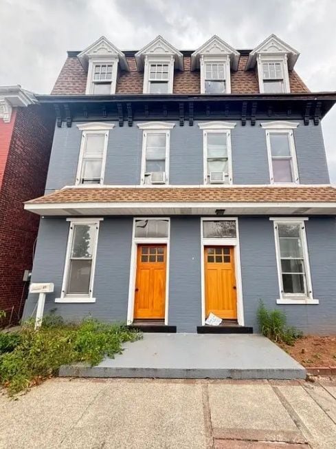 Photo - 42 N State St