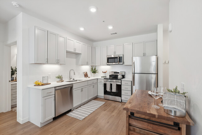 Building Photo - The Ramsay Rental