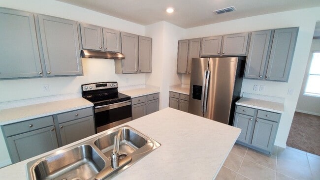 Photo - Woodbridge Lakes (New Community)