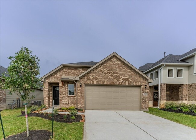 Building Photo - Modern Comfort: Spacious 4-Bed, 2.5-Bath R... Rental