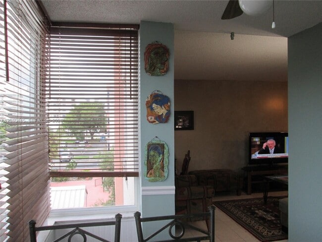 Photo - 250 180th Dr Unit 308