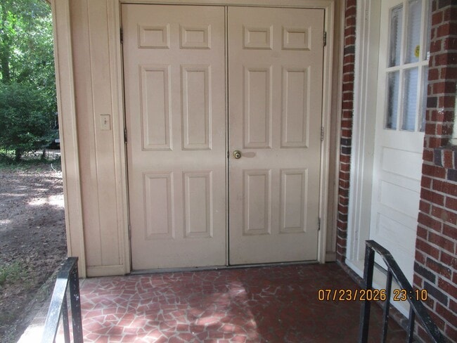 614-B Haley St