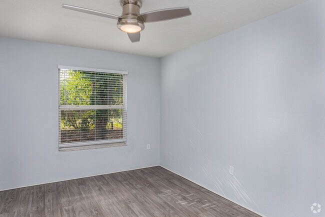 1BR, 1BA - 550SF - Wild Pines