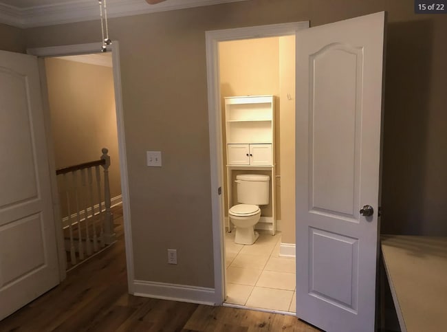 Photo - 3079 Colonial Way