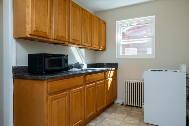 Photo - 8322 Roanoke Ave Unit 5