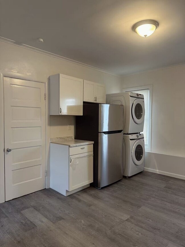 Photo - 1027 Keyes Ave Unit 2