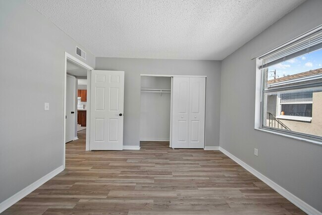 714 E Floribraska Ave Unit D