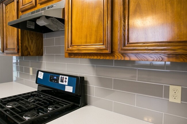 Photo - 12051 Creekhurst Dr