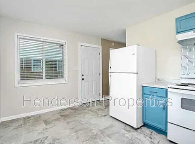 Photo - 2244 English Dr