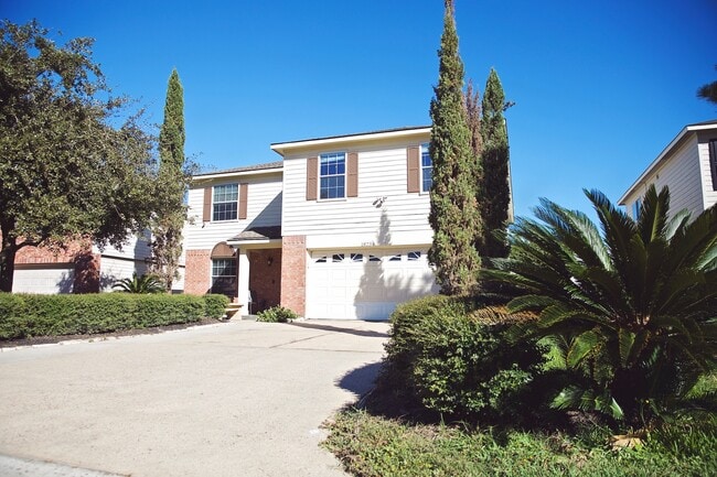 Photo - 18234 Sable Tree Dr