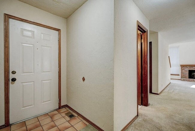 Photo - Beautiful Two-Story 3bed/2bath Townhome Available in Westside Norman!!