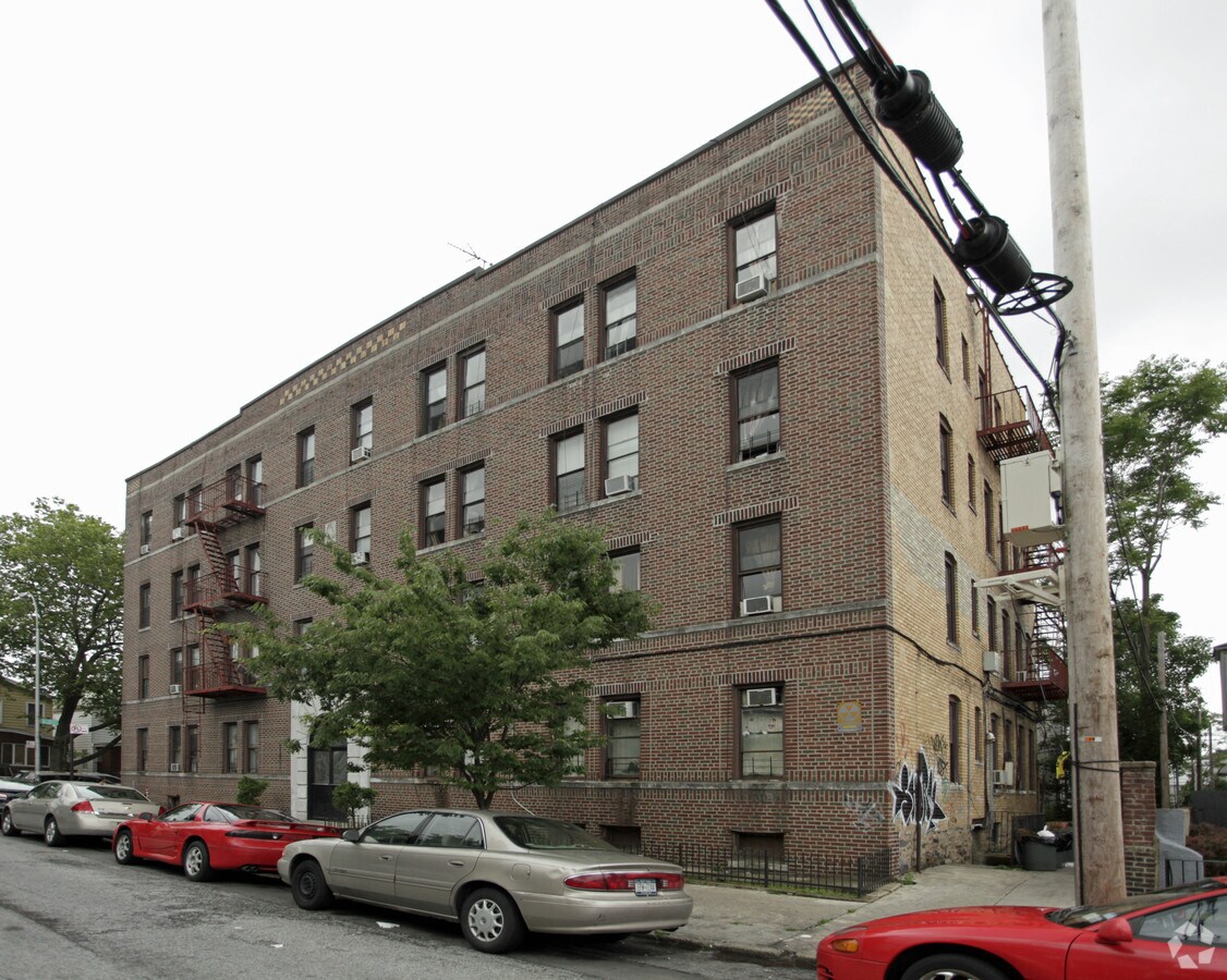 Photo - 14 Woodside Ave