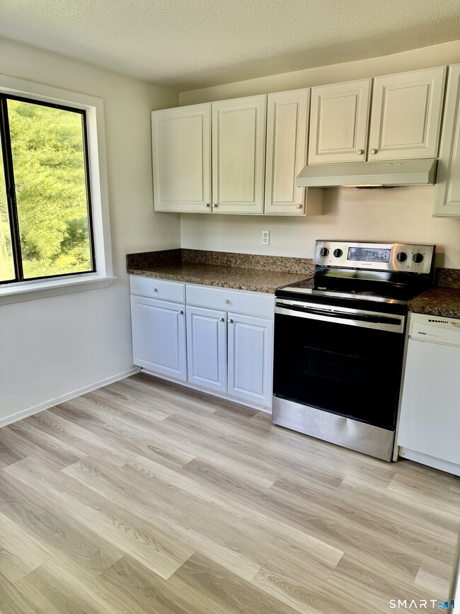 Photo - 7 Padanaram Rd Unit J221