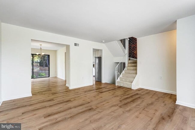 Photo - 4923 Casimir St