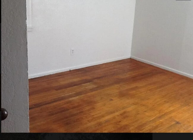 Photo - 3471 Stauss Ave