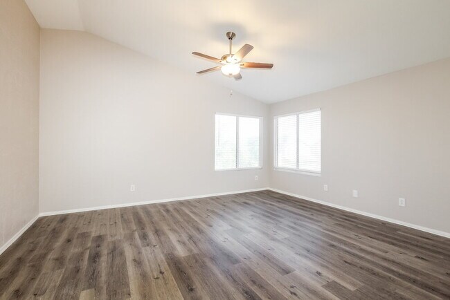 Photo - 11825 N 148th Ave