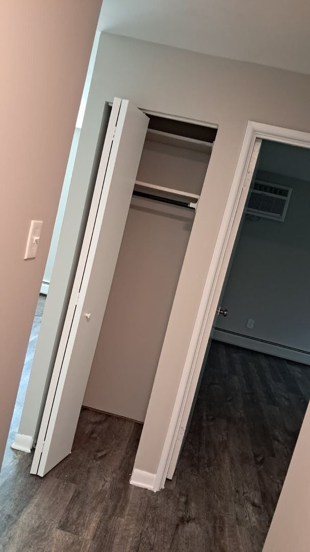 Photo - The Courtyard Apartments