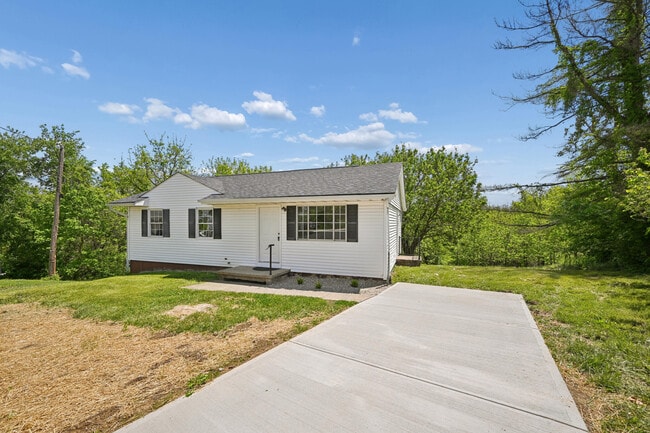 Photo - 1 Lakeland Ct