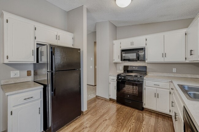 Photo - 20575 Jade Cir