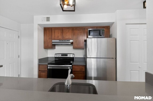 Photo - 2575 S Syracuse Way