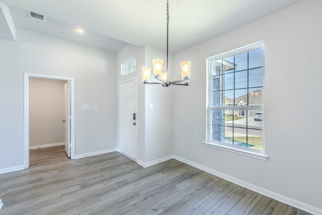 Photo - Welcome Home to Modern Comfort in Troy, TX!