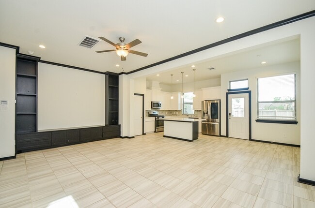 Building Photo - 1555 Rustling Creek Dr