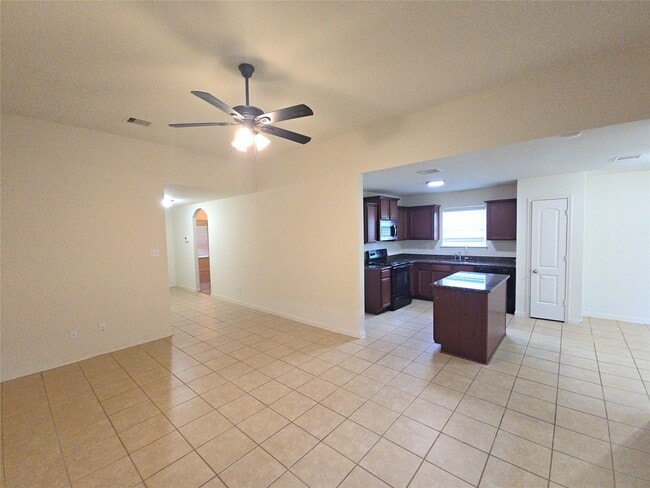 Photo - 2303 Golden Brandy Ln