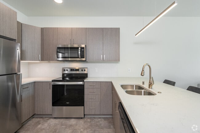1 BR, 1 BA - 900SF Floorplan A