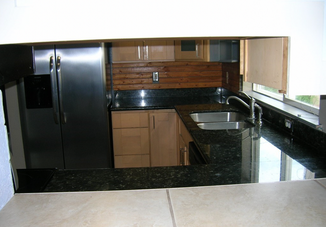 Great Location - Walk To Restaurants Shops House - House Rental In 