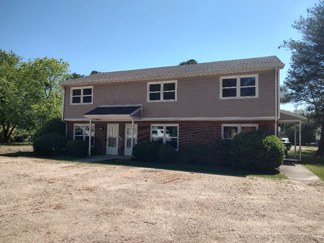Photo - 705 Smithdale Dr Apartment