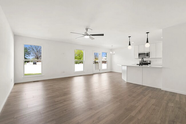 Photo - 43 Fairmount Grv Dr