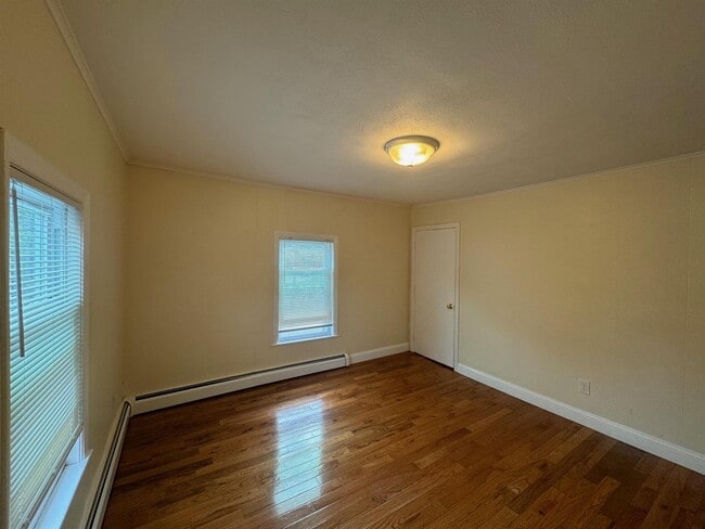 Photo - 213 Beacon St Unit 4