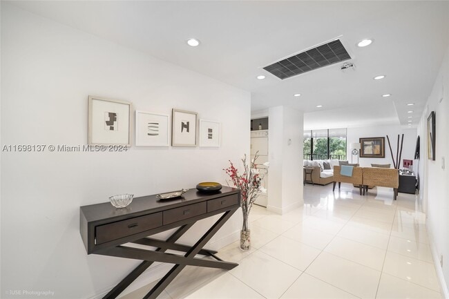 Building Photo - 161 Crandon Blvd Unit 227
