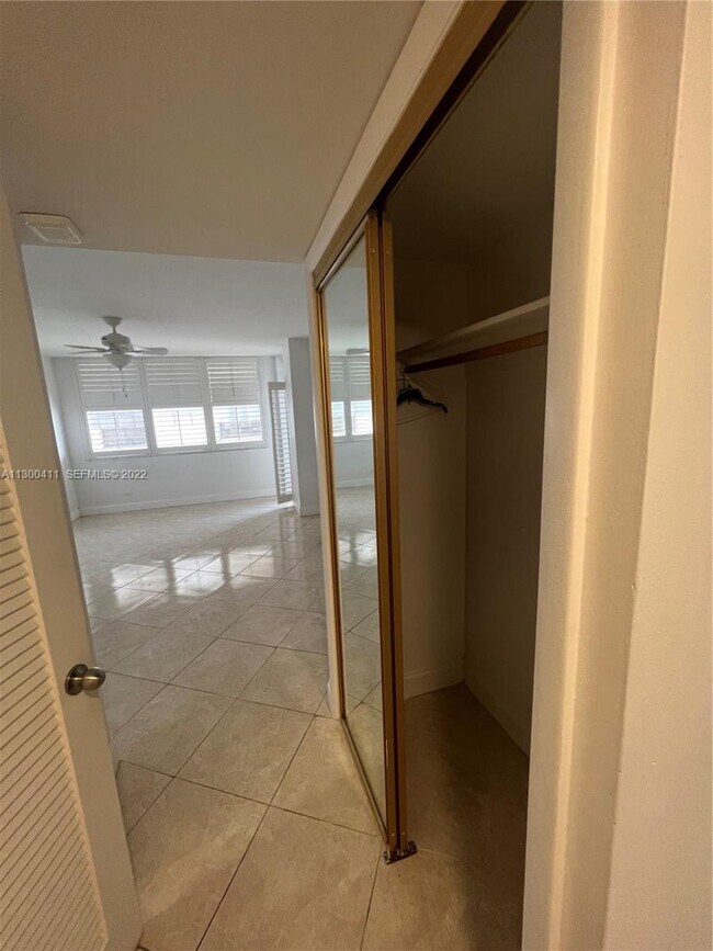 Photo - 6039 Collins Ave Unidad MAISON GRANDE CONDO