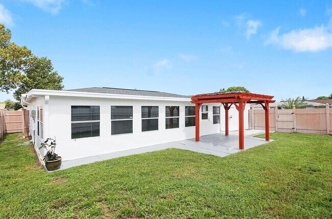 Photo - 9200 Chantilly Ln