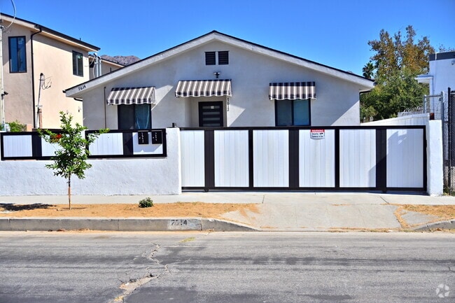 Building Photo - 7614 Arcola Ave Rental