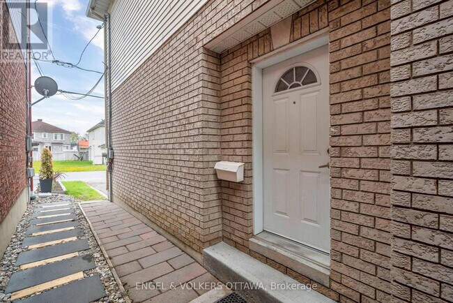 Photo - 1649 Rosebella Ave