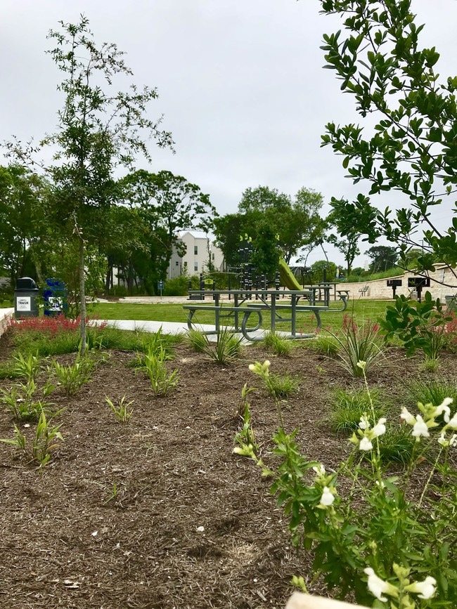 Cardinal Point Apartments
