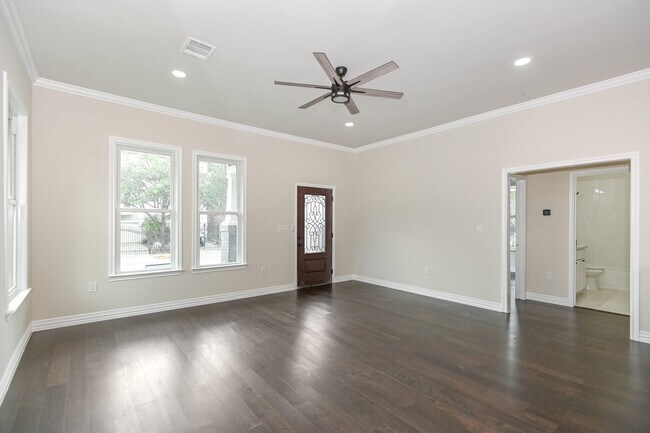 Photo - 2902 Houston Ave