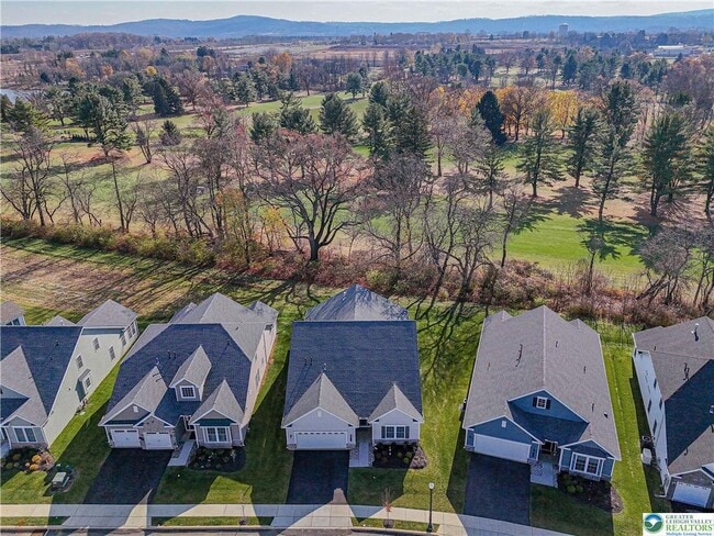 Photo - 3855 Victors Way