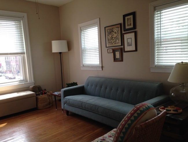 Building Photo - 1243 S 22nd St Unit Apt 2