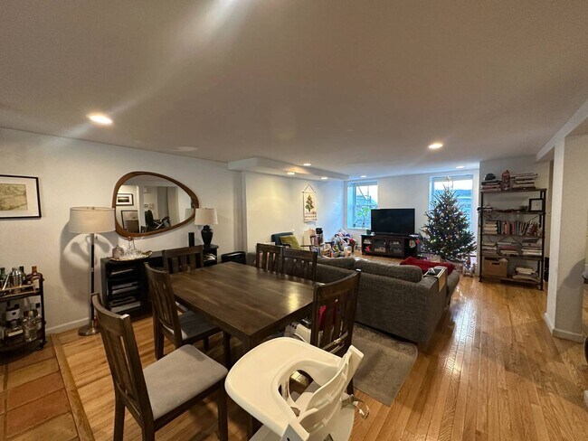 Photo - 505 Hicks St