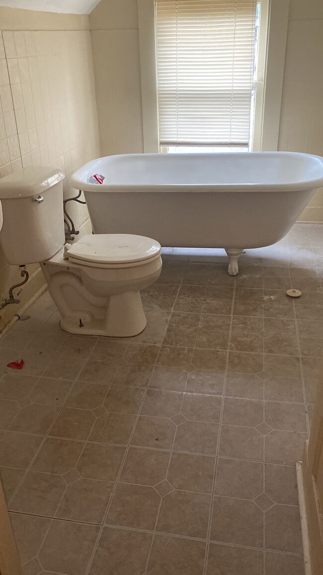 Photo - 2401 Midland Ave Unidad 3