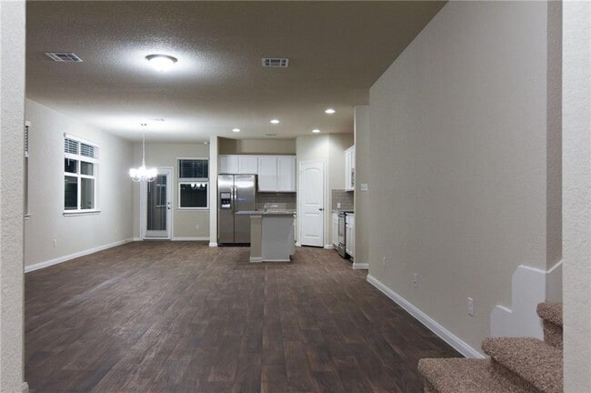 Photo - 309 Naset Dr