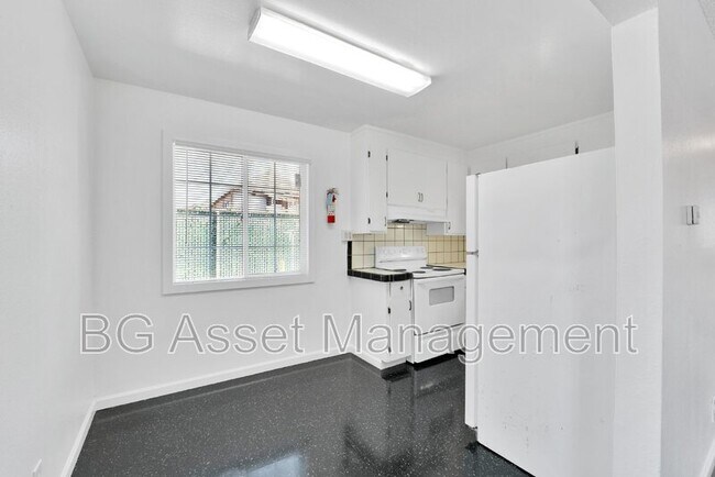 Photo - 134 Marina Way