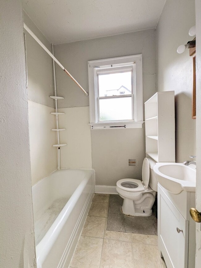 Photo - 2322 Stratford Ave Unidad 2