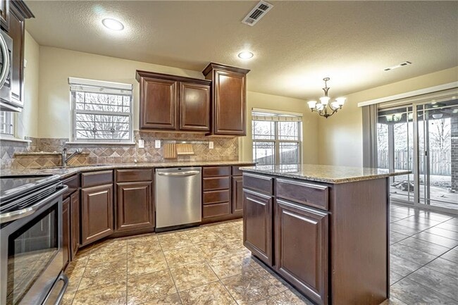 Photo - 2005 SW Birch St