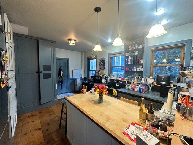 Photo - 12 Oswald St Unit 1