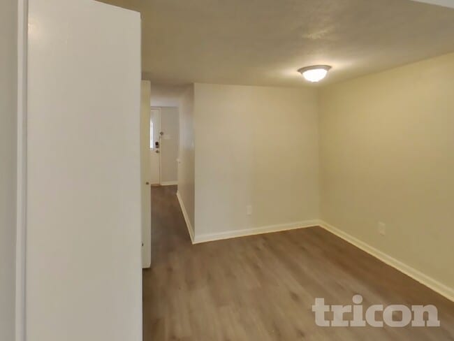 Photo - 2106 Newbury Dr