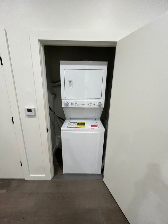 Photo - 1155 Elizabeth Ave Unit 1155-2